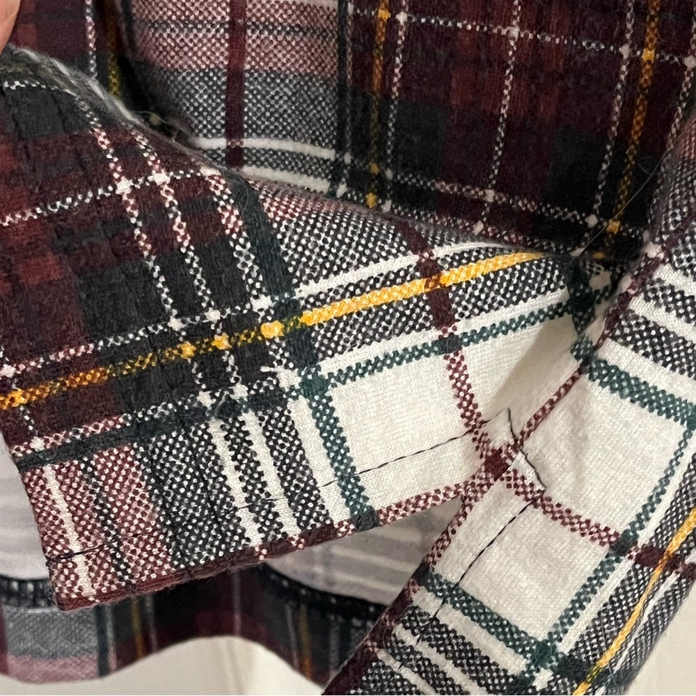 Knights of Round Table Plaid Long Sleeve - Picture 9 of 12